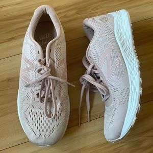 New Balance mauve Fresh Foam Arishi Womens 7.5 running sneakers gym shoes